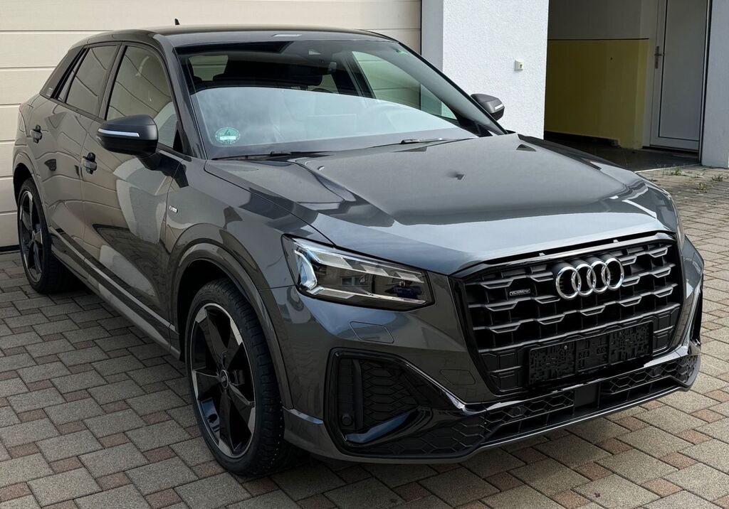 5318184  AUDI Q2 35 TDI quattro S line